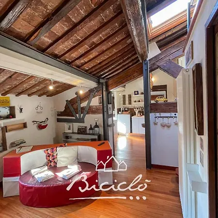 Biciclo' Citta דירה פררה